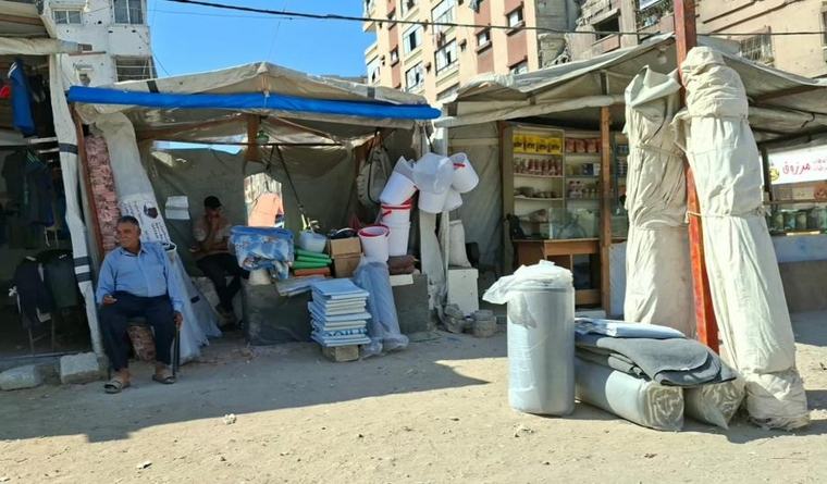 شتاء غزة يقترب.. خيام لا تصمد وبيوت مدمرة ونازحون بلا مأوى آمن